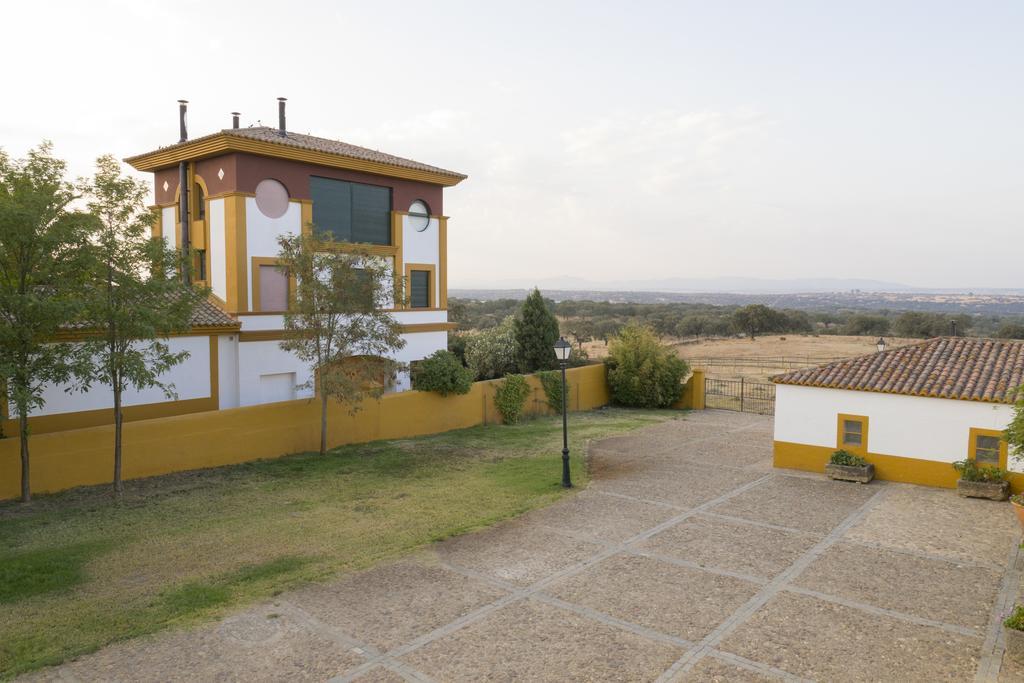 Casa Rural Dehesa De Solana Herrera de Alcántara 外观 照片