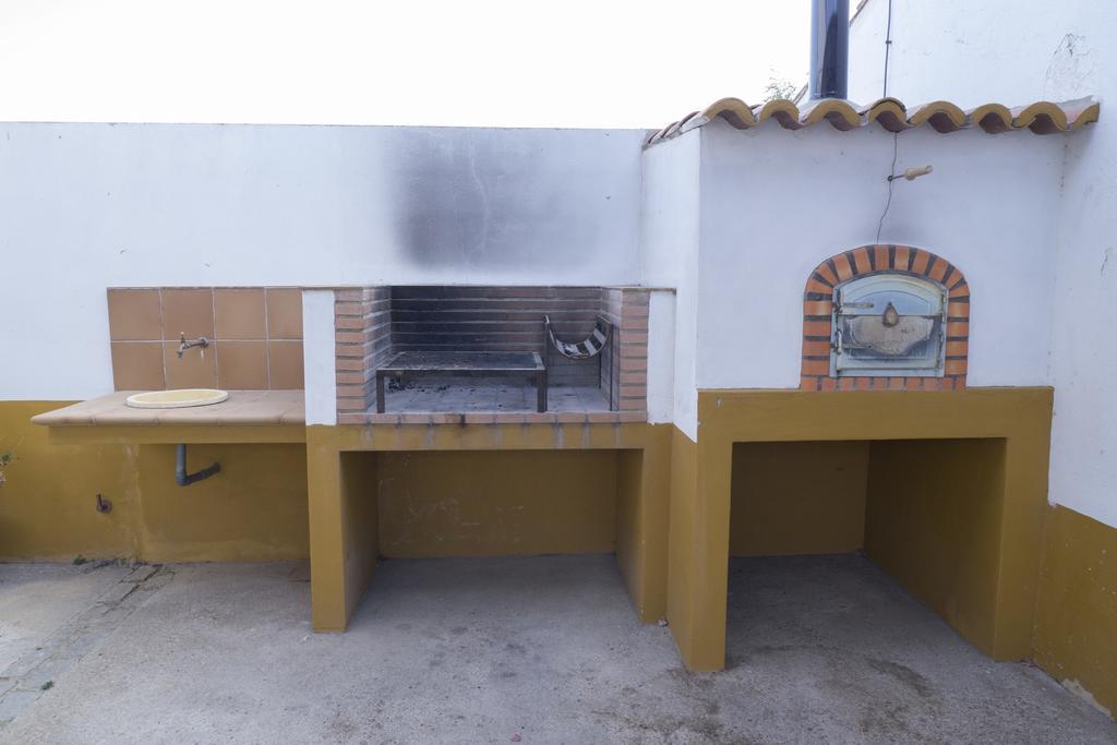 Casa Rural Dehesa De Solana Herrera de Alcántara 外观 照片