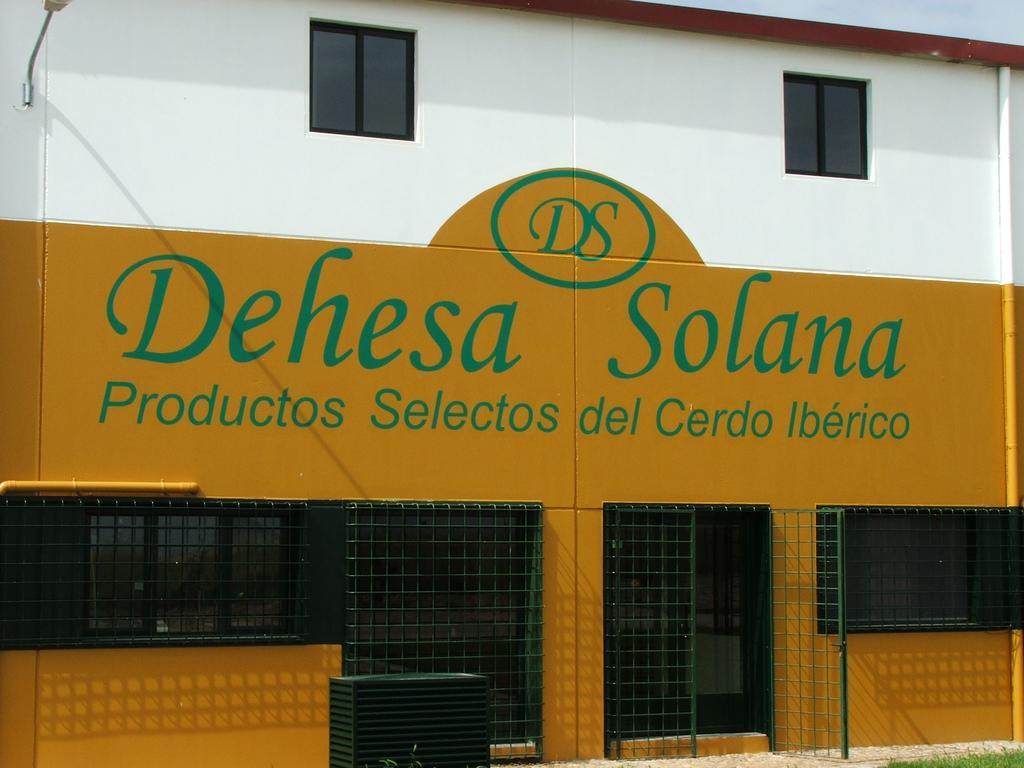 Casa Rural Dehesa De Solana Herrera de Alcántara 外观 照片